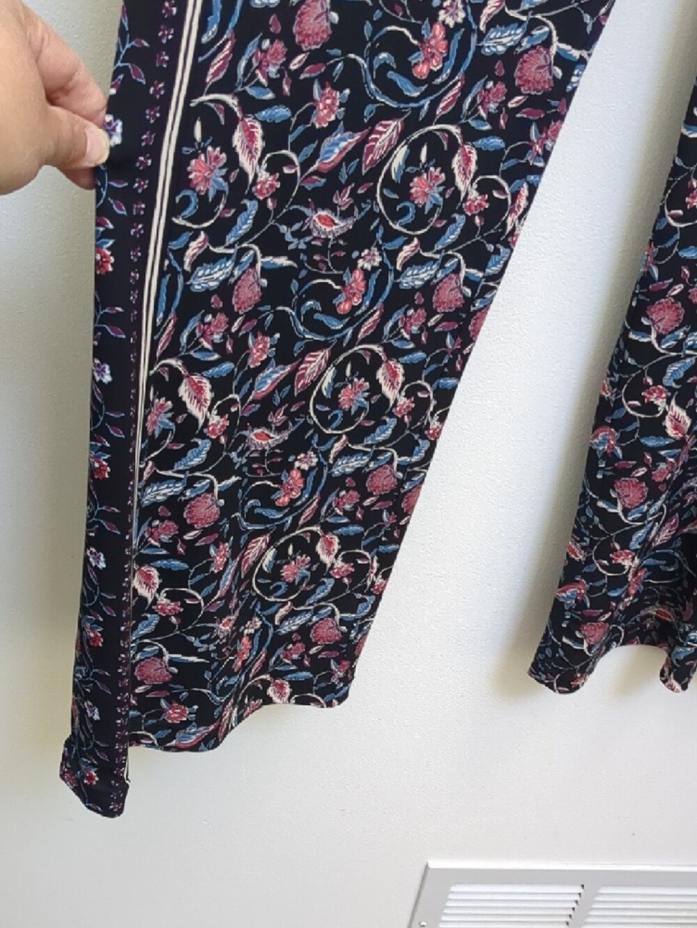 Roz & Ali Women’s Palazzo Pants 1X Multicolor Floral Print Wide Leg Pull On - Picture 2 of 10